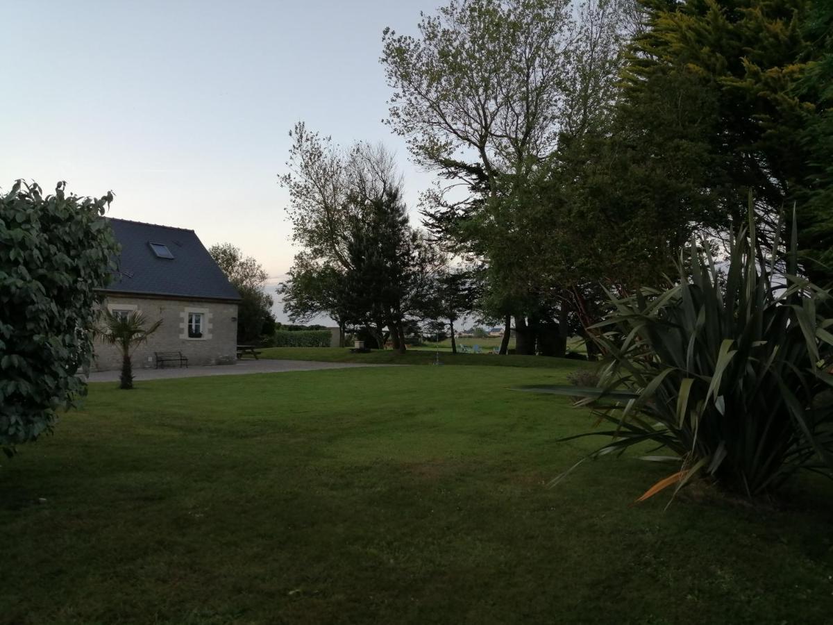 Ivy House Utah Beach Sainte Marie du Mont Bagian luar foto
