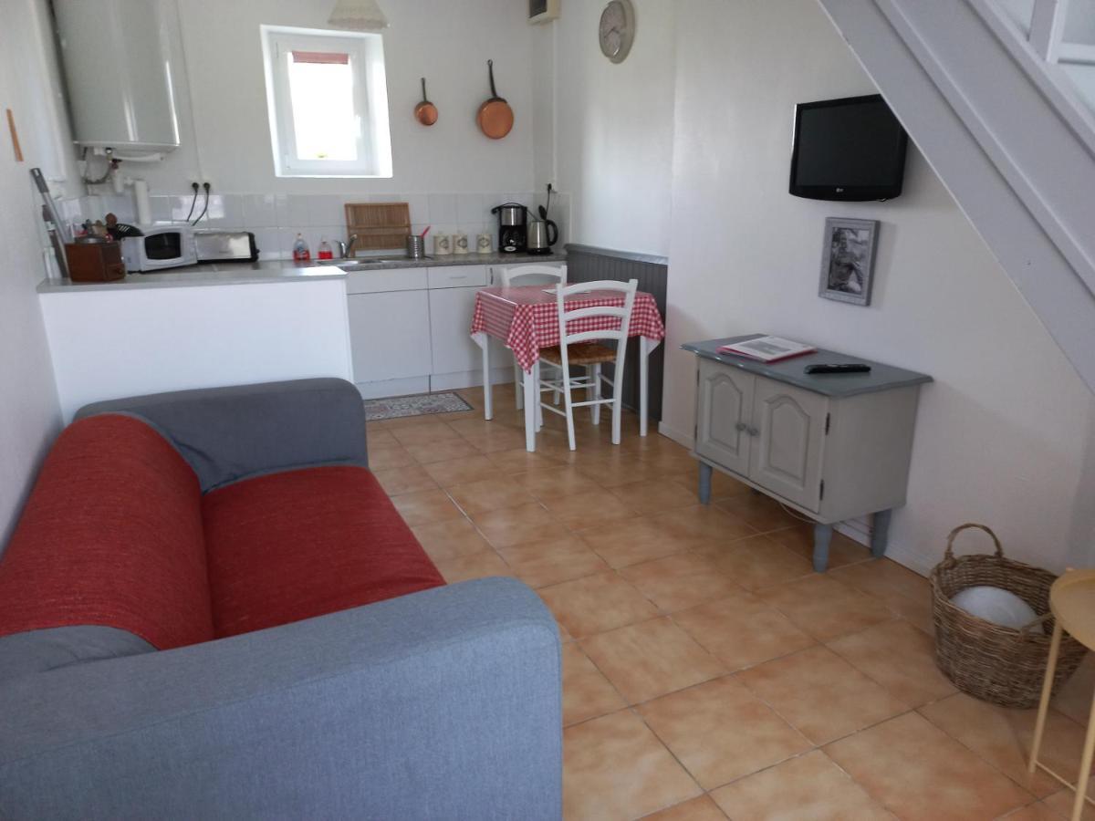 Ivy House Utah Beach Sainte Marie du Mont Bagian luar foto